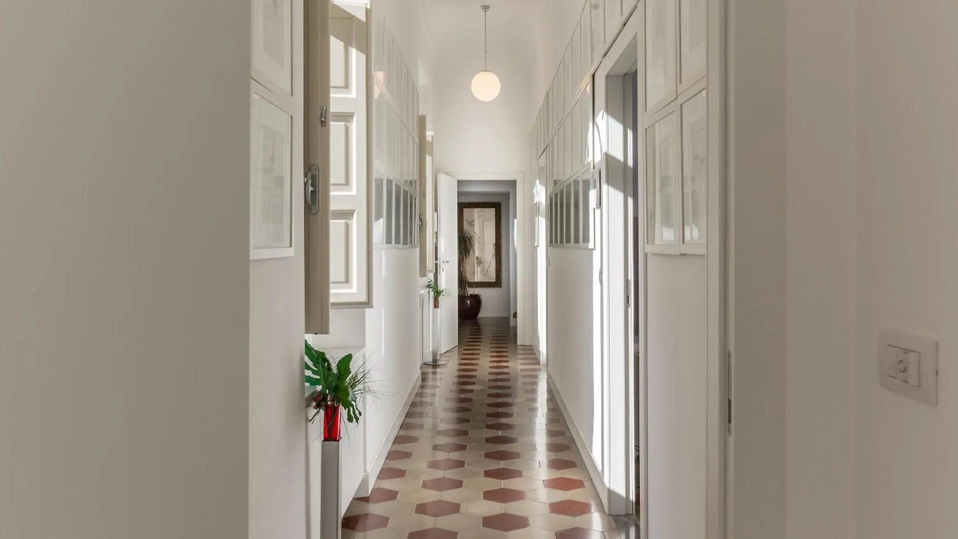 Villa Urbis Taormina, Luxury Villa In The Heart Of Taormina With Swimming Pool & Lift Italy