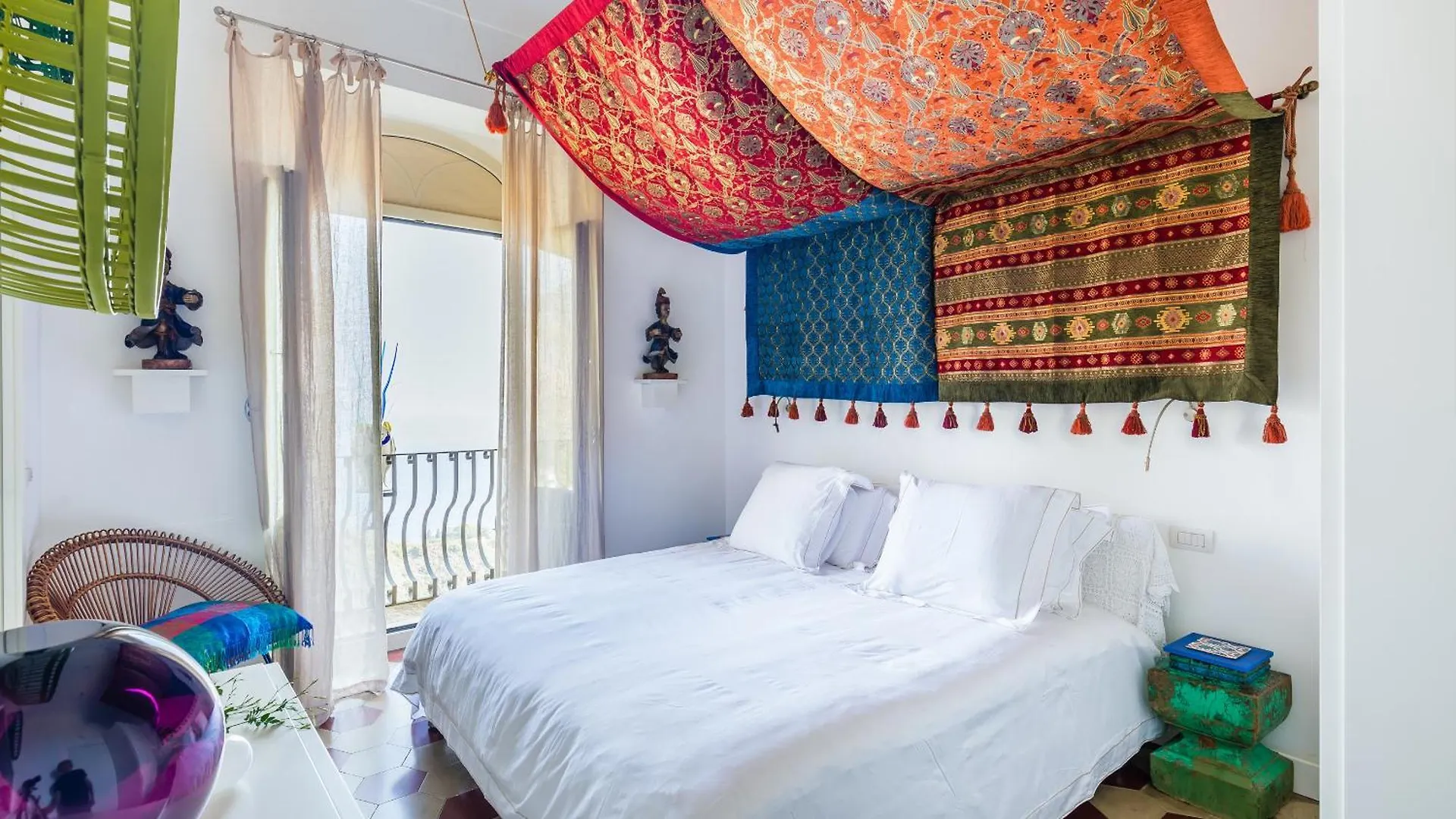Villa Urbis Taormina, Luxury Villa In The Heart Of Taormina With Swimming Pool & Lift